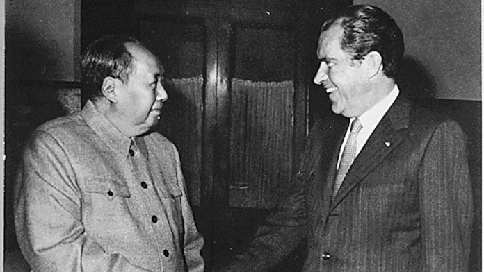 Richard Nixon meets Chairman Mao, 1972, China | National Archives US