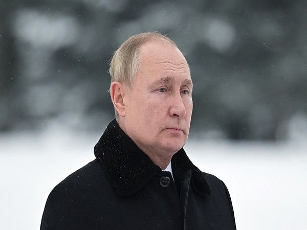 Putin to sign decree on Donbas soon; Macron, Scholz express disappointment