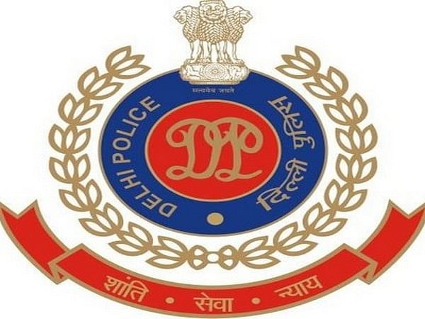 Delhi Police arrest four for robbing doctor      