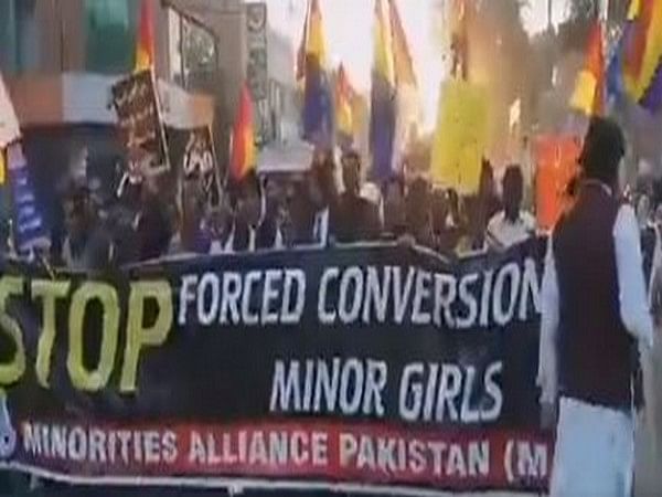 Pakistan: People protest against forced conversions of minor girls, demand Anti-Forced Conversions Bill