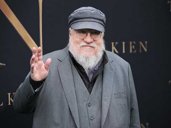 George R R Martin Confirms House Of The Dragon Has Completed Filming Says He S Loving The