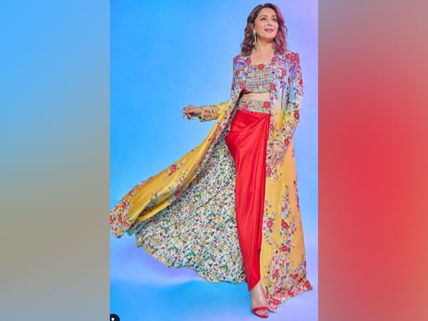 Madhuri Dixit Nene looks gorgeous in floral outfit for 'The Kapil Sharma Show'