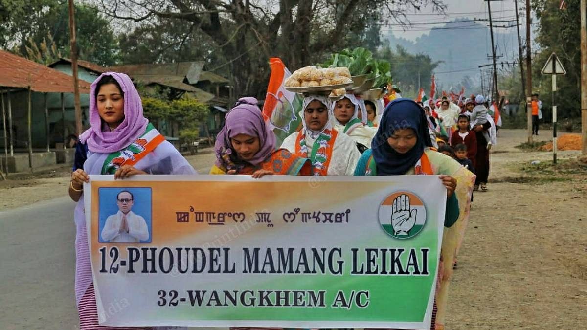Women carry food for the local Congress candidate in a custom that shows their support for the candidate | Photo: Praveen Jain | ThePrint