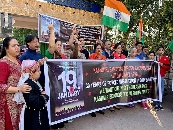 Advocate appeals President Kovind to re-open Kashmiri Pandits' killings