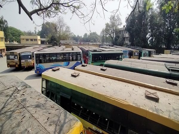 Tamil Nadu revokes order on state government buses halting only at vegetarian hotels