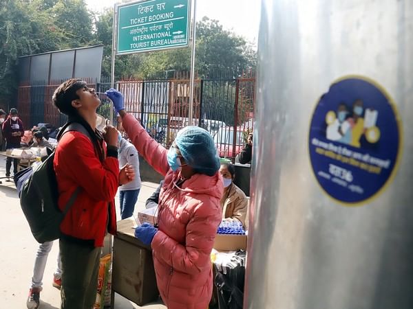 India's cumulative COVID-19 vaccination coverage exceeds 181.21 Cr