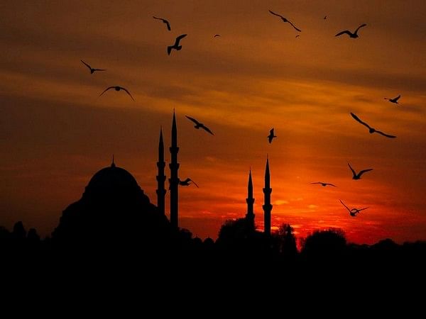 Shab-e-Barat 2022: Understanding significance, history and how the 'night  of forgiveness' is celebrated – ThePrint – ANIFeed