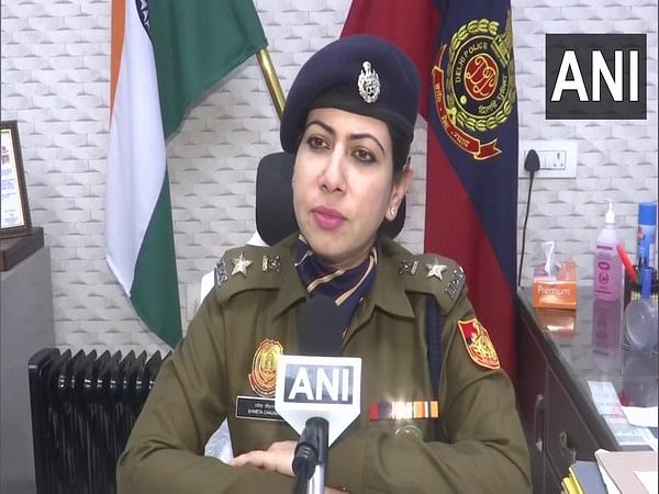 Delhi Police set up Pink booth for sex workers at Shraddhanand Marg
