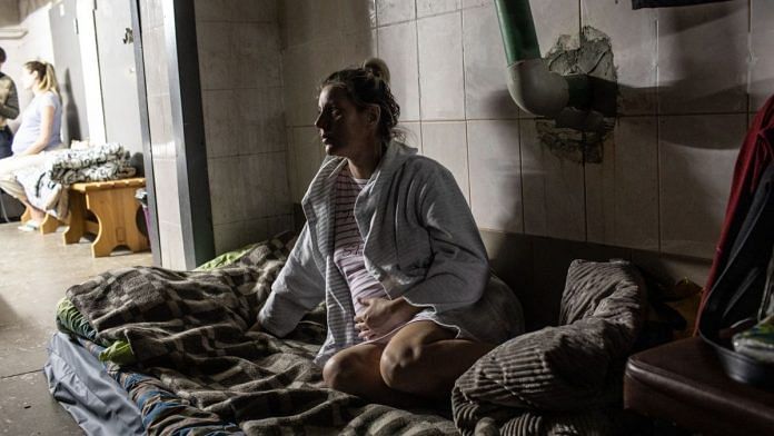 A pregnant woman takes shelter in the basement of a hospital during Russian artillery strikes in Kyiv, on 2 March 2022 | Representational image | Bloomberg