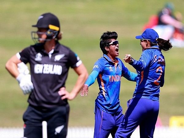Women's CWC: Vastrakar scalps four as India restrict New Zealand to 260/9