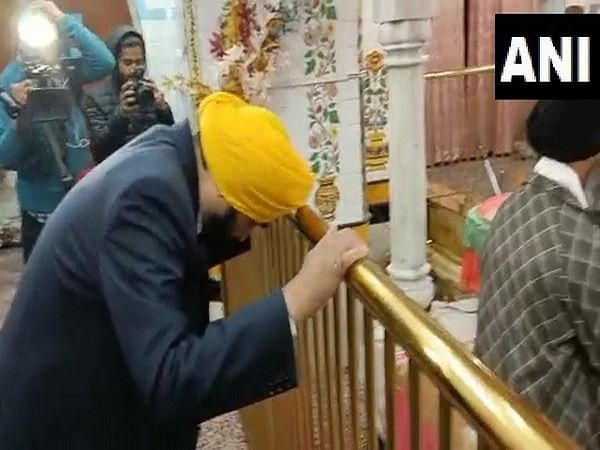 Punjab: Bhagwant Mann visits Gurdwara, Jalebi preparation begins at his residence ahead of counting