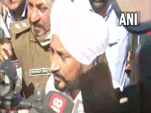 'I accept people's mandate': Channi submits resignation to Governor Purohit