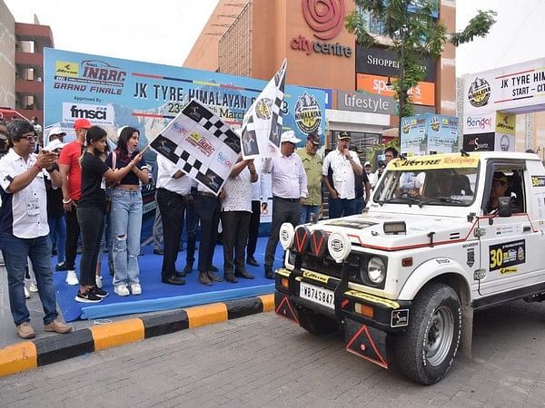 siliguri-eighth-edition-of-himalayan-drive-starts-with-ceremonial-flag