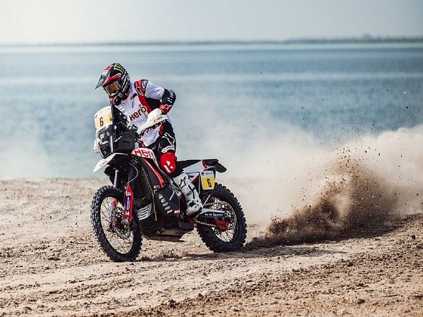 All riders of Hero Motosports Team Rally make it to Top-10 in Prologue Stage of Abu Dhabi Desert Challenge