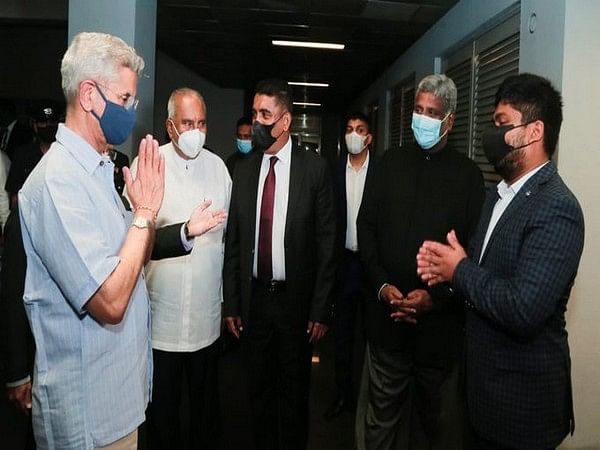 In extraordinary gesture, four Sri Lankan ministers receive EAM Jaishankar at airport 