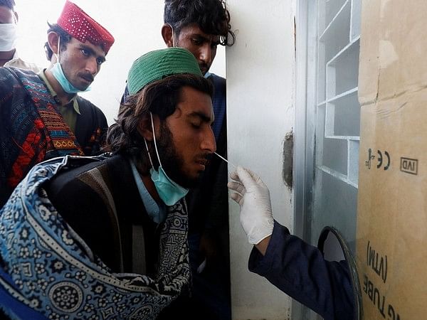Pakistan adds 269 new COVID-19 cases, 1 more death