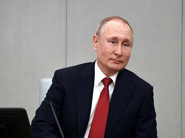 Putin speaks with King of Bahrain over 'special military operation to protect Donbass'