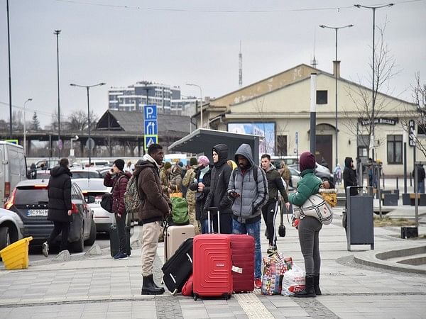 Ukraine starts evacuation of civilians from Sumy to Poltava, including foreign students