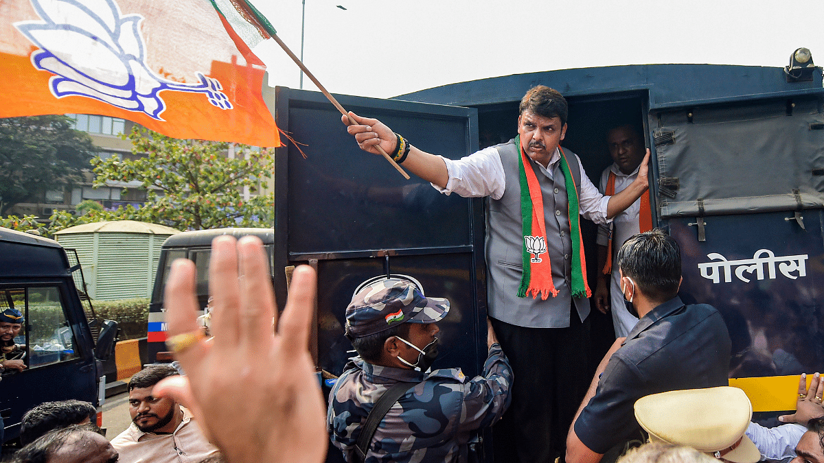 Fadnavis, BJP Leaders Detained During Protest Demanding Nawab Malik’s ...