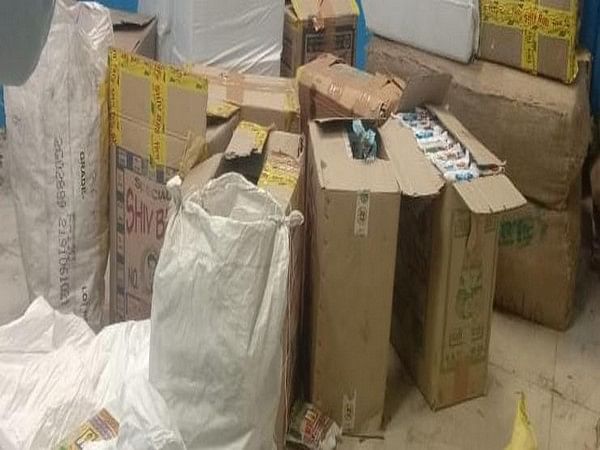 Duplicate products of reputed companies seized by Delhi police, one held