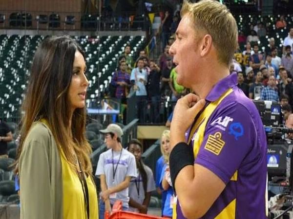 Completely crushed: Shibani Dandekar mourns demise of cricket legend Shane Warne