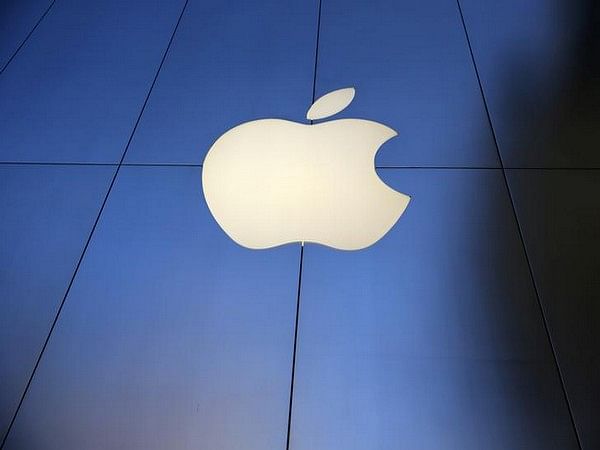 Apple's iOS 15.4 arriving next week