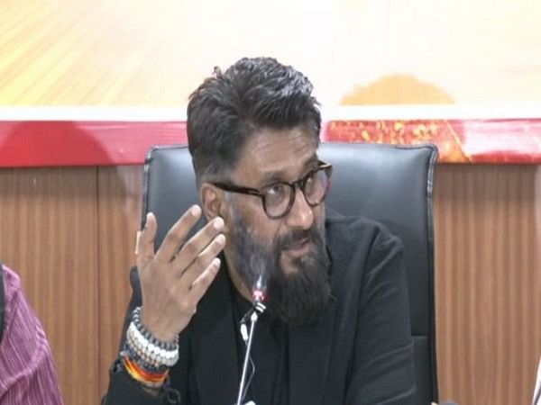 Vivek Agnihotri mocks Kejriwal for his derogatory remarks on 'The Kashmir Files'