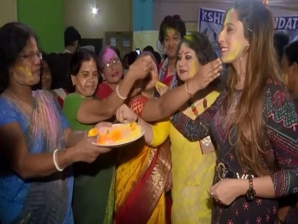 Sex Workers In Kolkatas Sonagachi Celebrate Holi After Two Years Theprint Anifeed