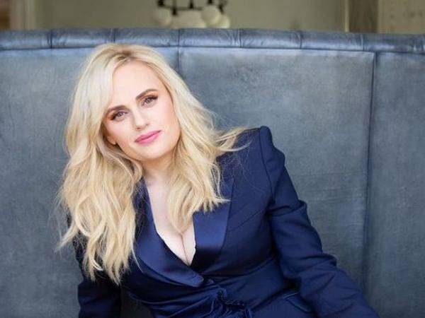 Rebel Wilson calls out Russian President Vladimir Putin at BAFTA 2022