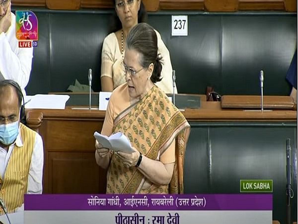 Sonia Gandhi urges Centre to ensure proper MGNREGA budget allocation