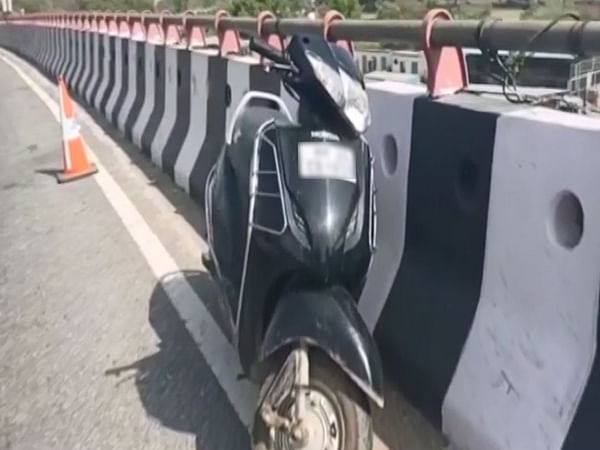 Woman jumps to death from flyover in Haryana's Gurugram