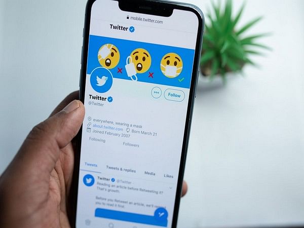 Twitter's new feature will allow users to search specific direct messages