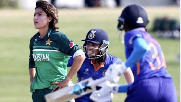 India's Pooja Vastrakar and Sneh Rana during the Women's World Cup match against Pakistan at the Bay Oval in Mount Maunganui, New Zealand on 6 February | Twitter | @virendersehwag