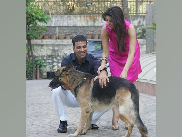 'You took a part of our hearts with you': Akshay Kumar mourns demise of his dog Cleo