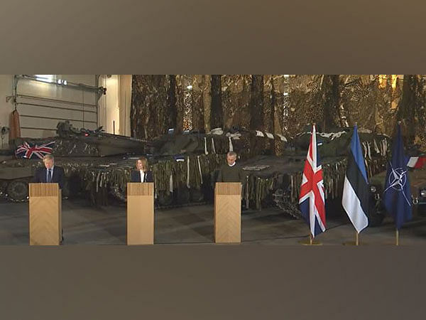NATO chief, UK, Estonia PMs meet soldiers at Tapa Military base in Estonia