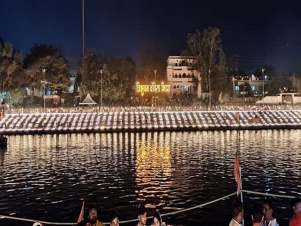 Madhya Pradesh: Ujjain lights up with 21 lakh lamps on Maha Shivratri