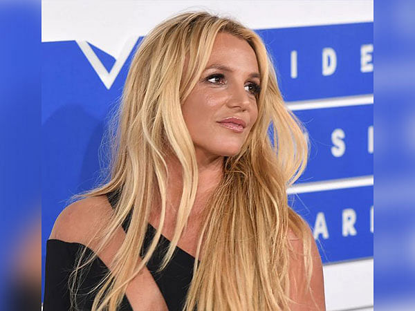 Britney Spears shares major throwback picture from pregnancy days with first child