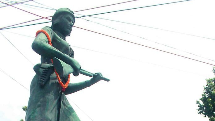 Uda Devi's statue at Sikandar Bagh, Lucknow | Wikimedia Commons