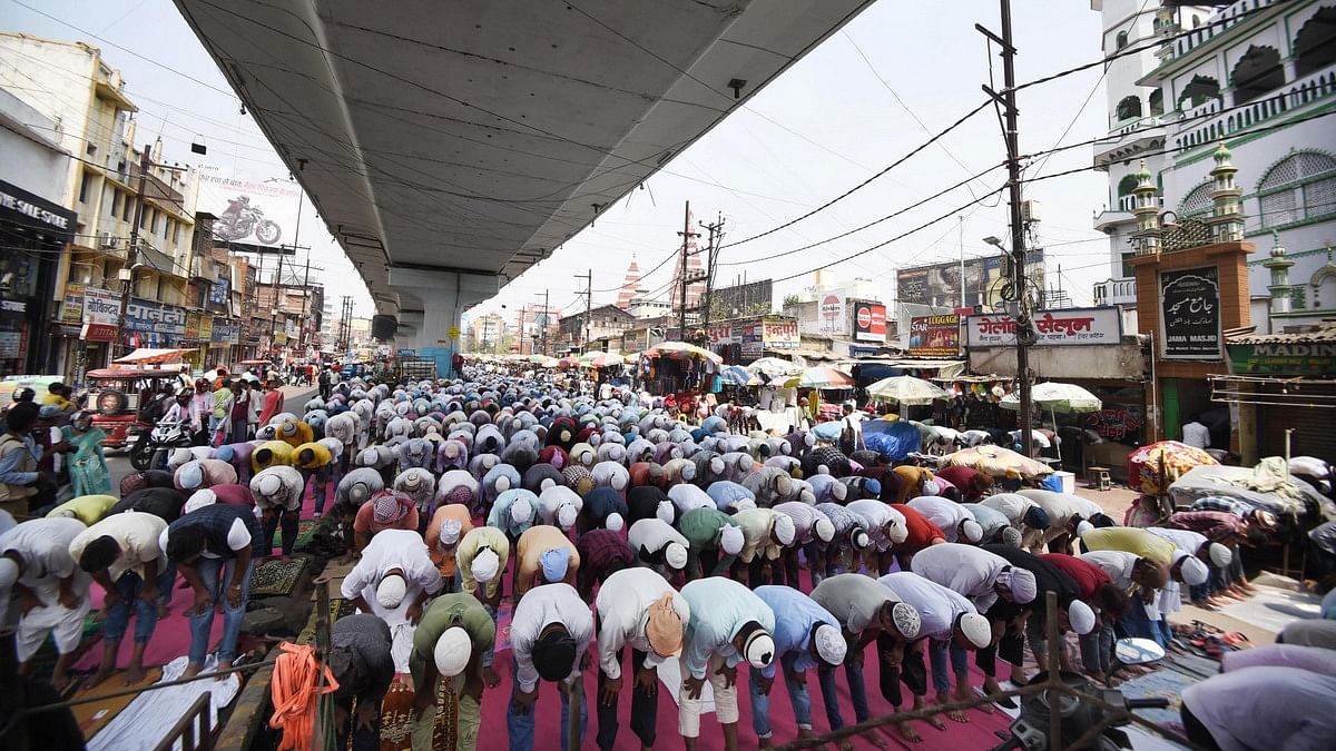 Representational image | Islam devotees offer Friday prayers during Ramadan, Patna, April 2022 | PTI