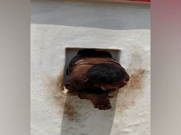 Thief gets stuck in hole he drilled to escape after looting temple in Andhra, held