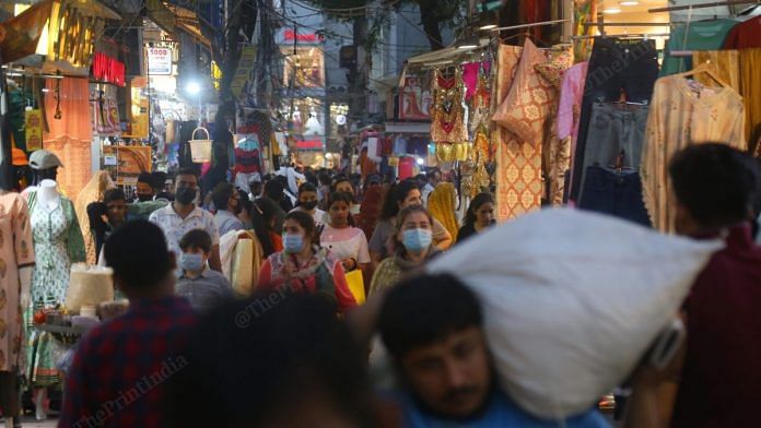 Picture of a crowded Lajpat Nagar market. | Photo Credit: Manisha Mondal