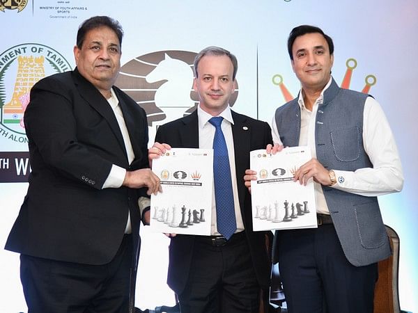 FIDE officially hands over hosting rights to India for FIDE Chess Olympiad 2022