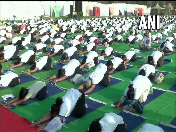 On World Health Day, AYUSH Ministry organises 'Yog Utsav' at Red Fort