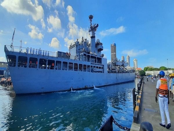 Indian Naval Ship Gharial delivers 760 kg of lifesaving medicines to Sri Lanka amid ongoing economic crisis – ThePrint