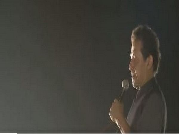 After crying foreign conspiracy, Imran Khan targets judiciary for not probing 'letter'