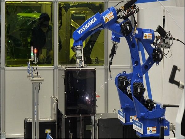 Japan: Yaskawa electric company introduces latest industrial robot technology