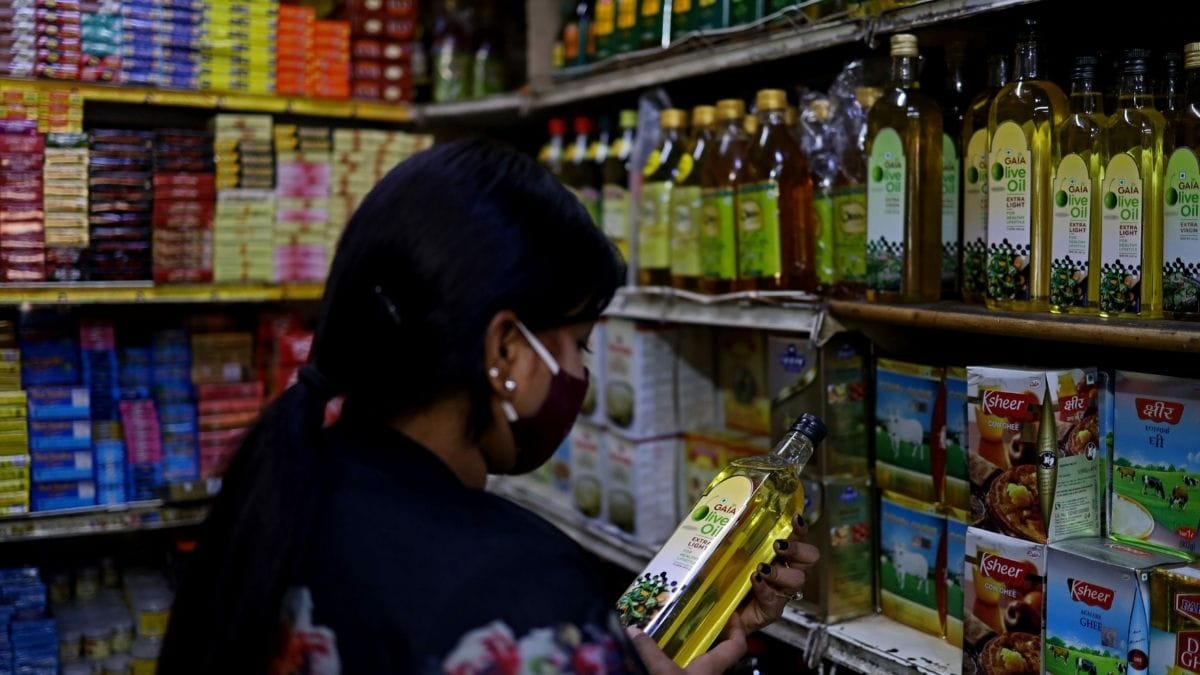As cooking oil prices rise, Indian households spend more, look for