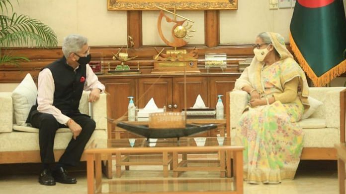 External Affairs Minister S. Jaishankar with Bangladesh Prime Minister Sheikh Hasina in Dhaka, on 28 April 2022 | Twitter/@DrSJaishankar