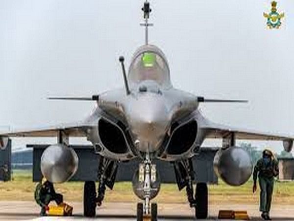 For its USD 20 billion 114 fighter jet deal, IAF in favour of 'Buy Global Make in India' route