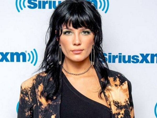 Halsey to attend 2022 Grammy ceremony three days after undergoing second surgery